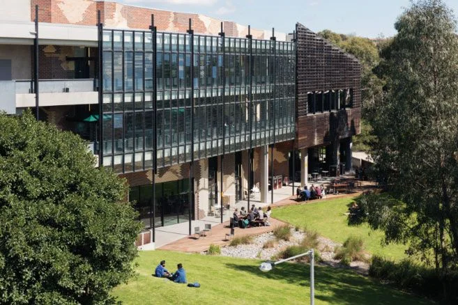 Deakin College – Học Bổng Hấp Dẫn, Lộ Trình Chuyển Tiếp Thành Công Đến Deakin University